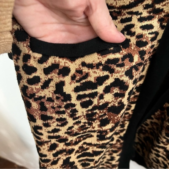 Chico’s Jacquard Leopard Animal Print Cardigan Sweater - Picture 6 of 13